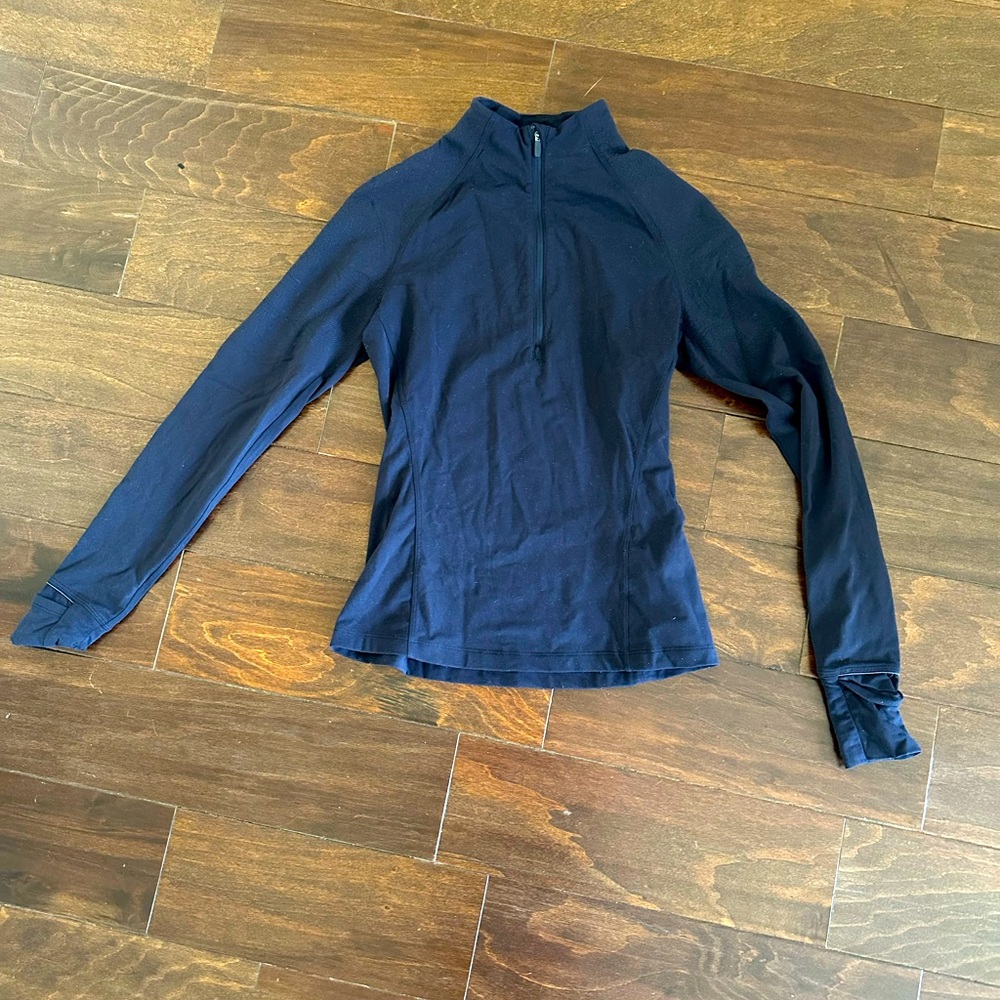 Lululemon Navy Embroidered shoulder half zip long sleeve size 2